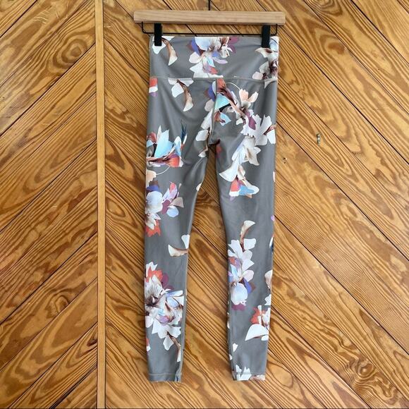 ATHLETA 7/8 Tights Legging Floral - Picture 5 of 8